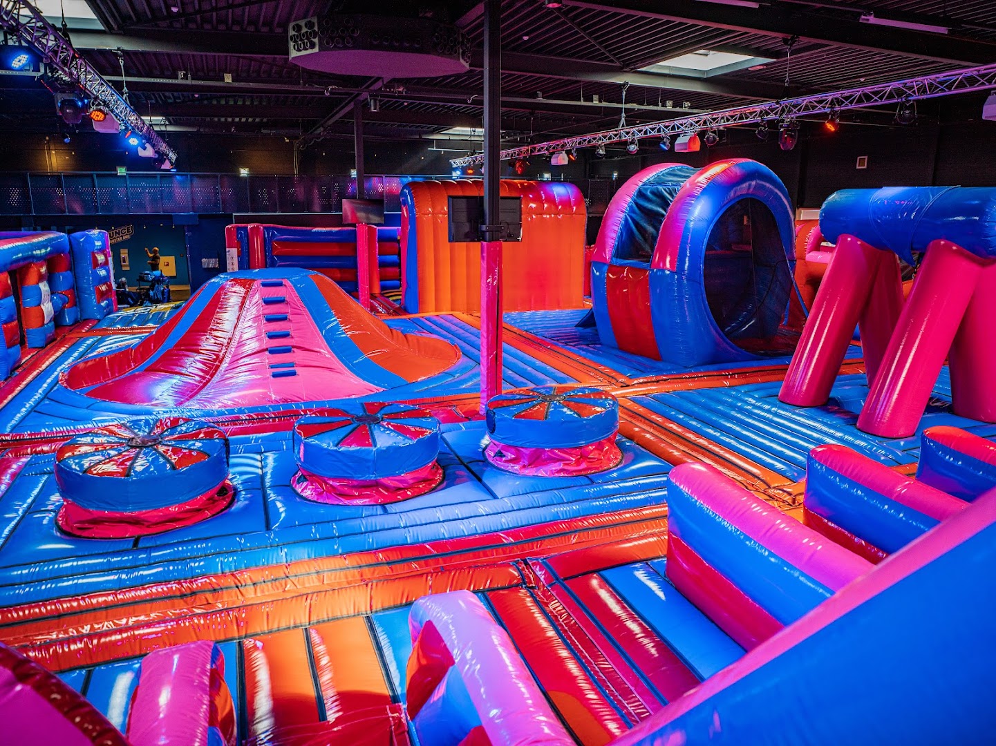 Bounce Valley Den Bosch | Luchtkussenpark Den Bosch