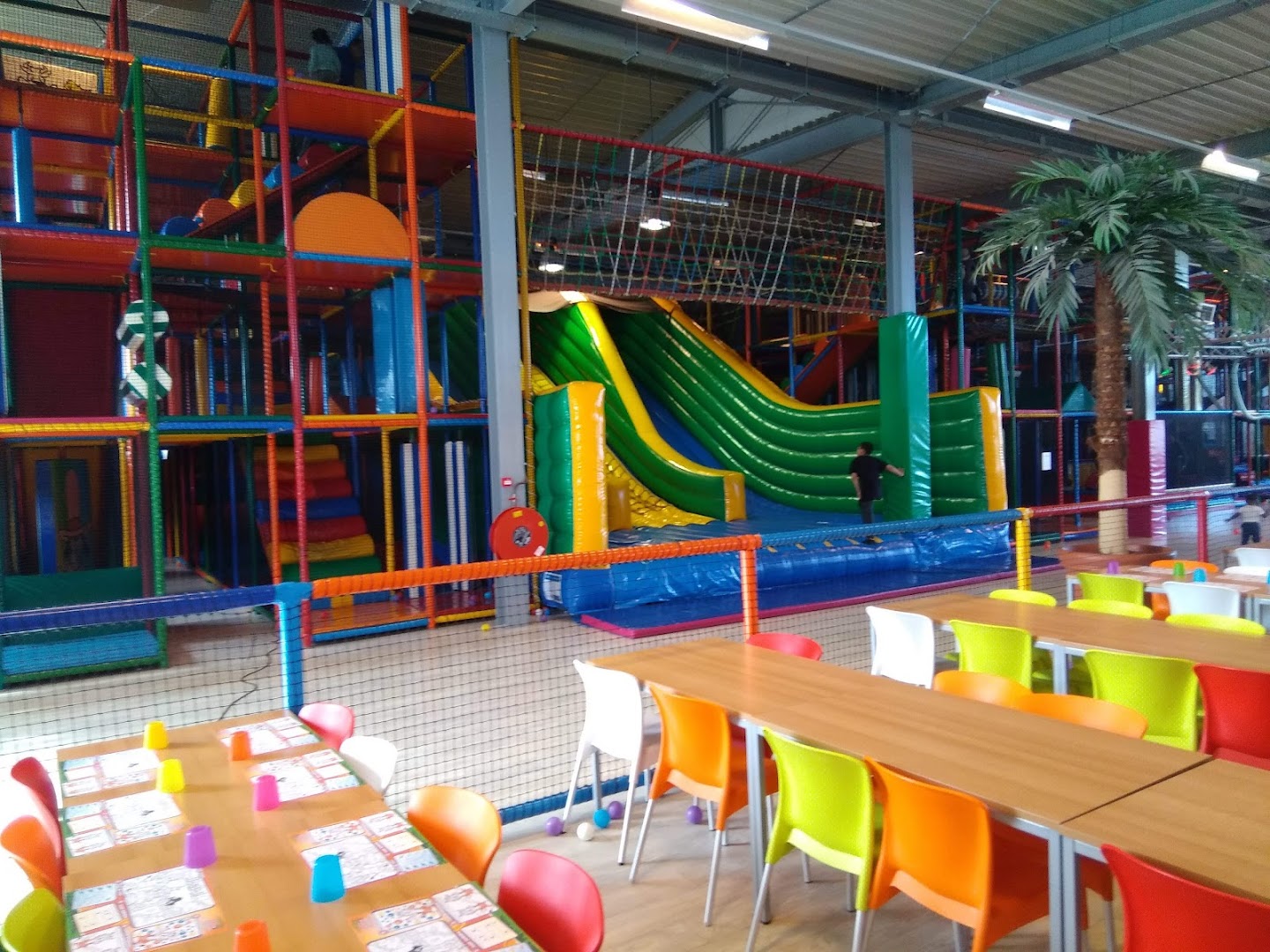 FunZone Almere (Binnenspeeltuin)
