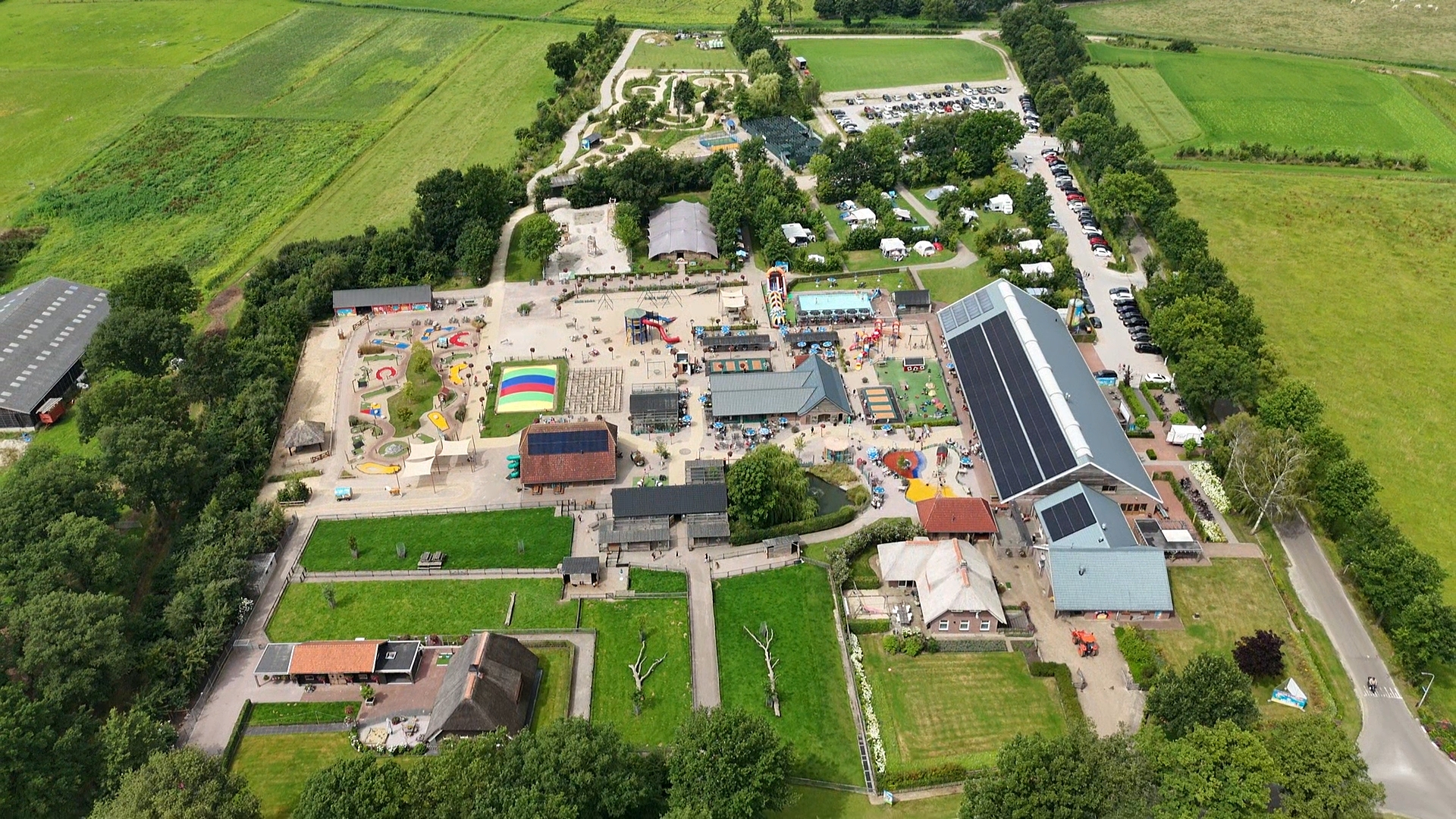 Speel- en Recreatieboerderij de Flierefluiter