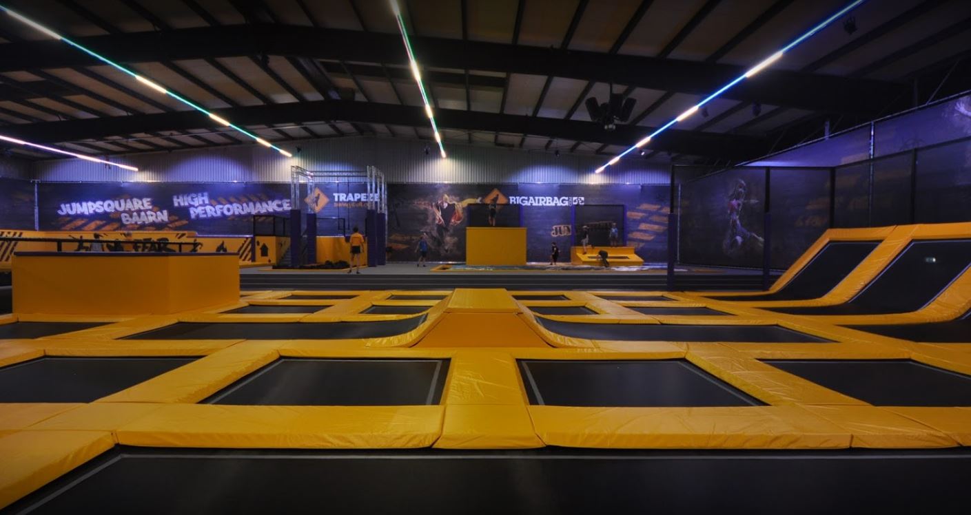 You Jump Baarn | Trampolinepark & Matrix Floor